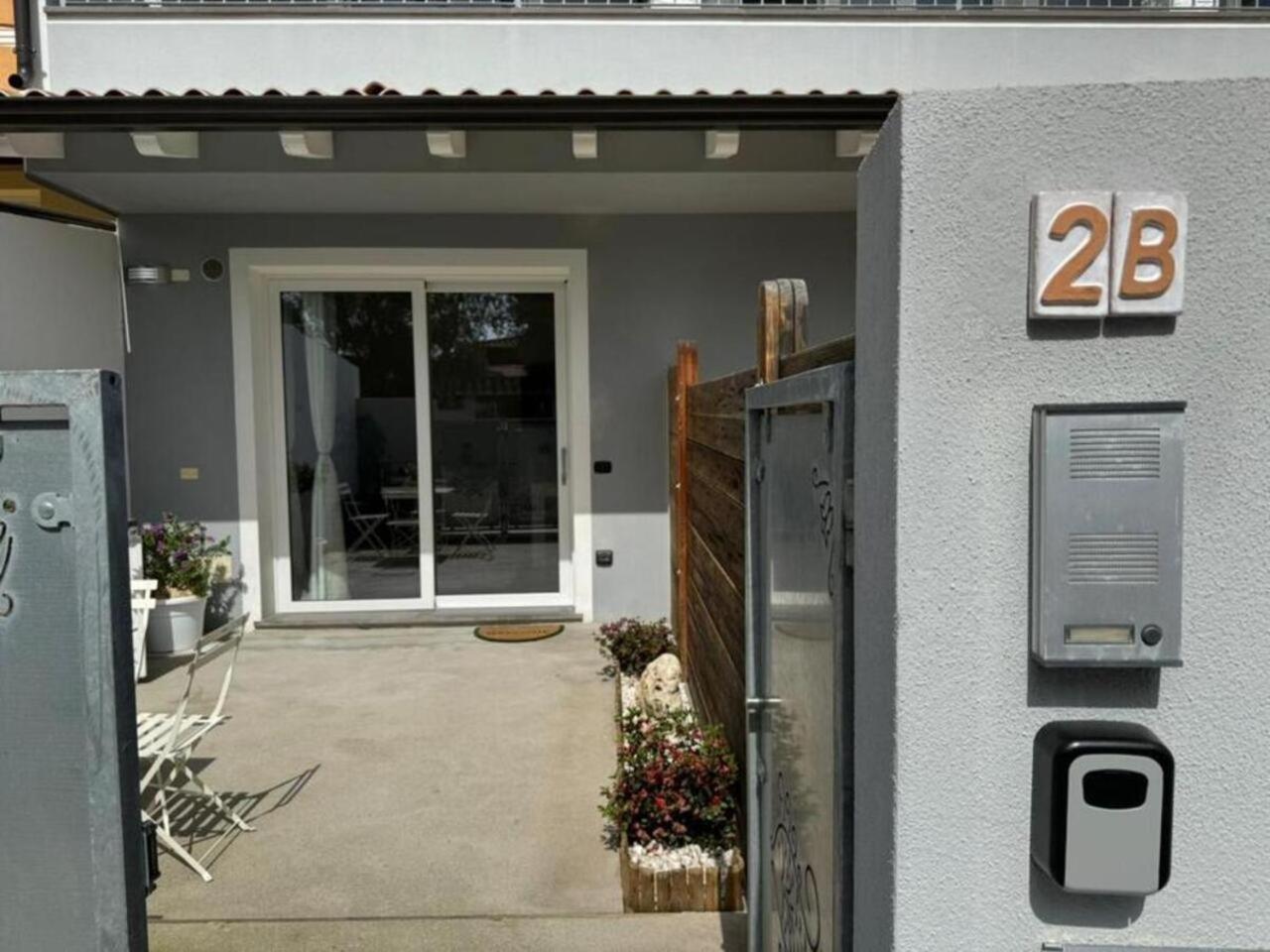 Moderno E Confortevole Appartamento, Wi-Fi E Parcheggio Gratuito Sanluri Exterior foto