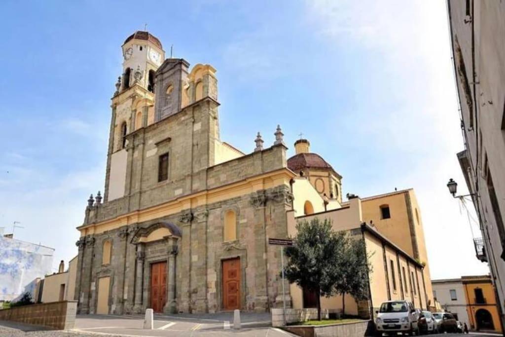 Moderno E Confortevole Appartamento, Wi-Fi E Parcheggio Gratuito Sanluri Exterior foto